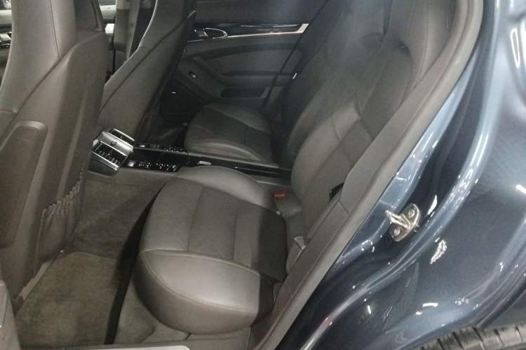 Used Porsche Panamera 2014 Panamera 4 3.0T Left Rear Seat