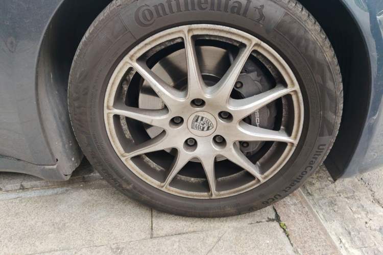 Used Porsche Panamera 2014 Panamera 4 3.0T Right Front Wheel Hub