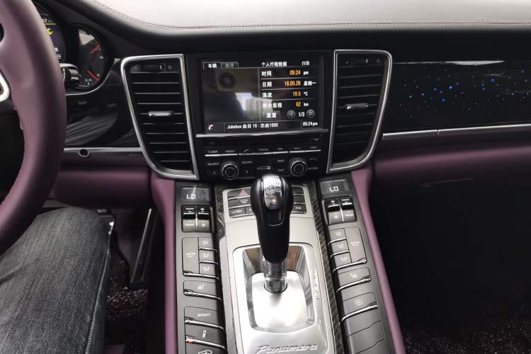 Used Porsche Panamera 2014 Panamera 3.0T Audio And AC Panel
