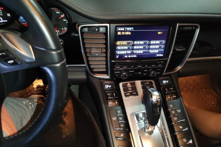 Used Porsche Panamera 2014 Panamera 4 3.0T Audio And AC Panel
