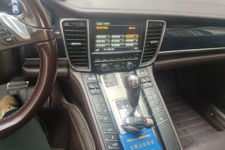 Used Porsche Panamera 2014 Panamera 4 3.0T Audio And AC Panel