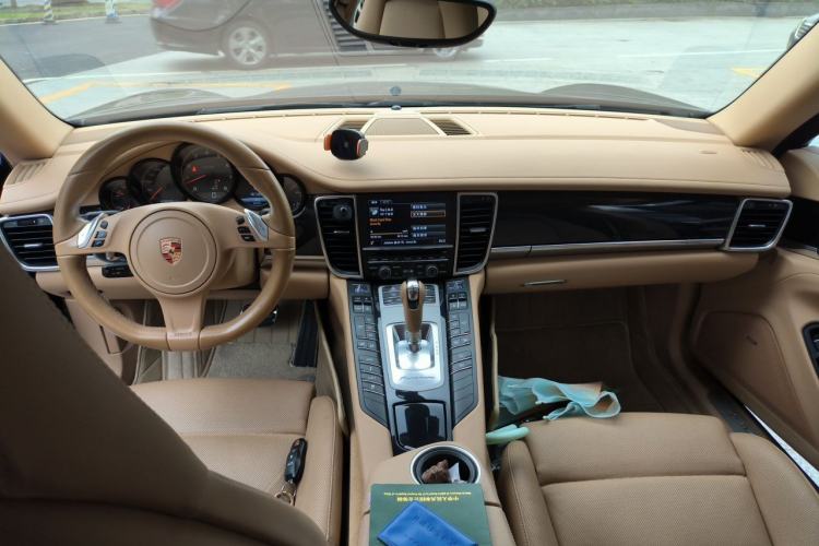 Used Porsche Panamera 2014 Panamera 4 Executive 3.0T Center Console