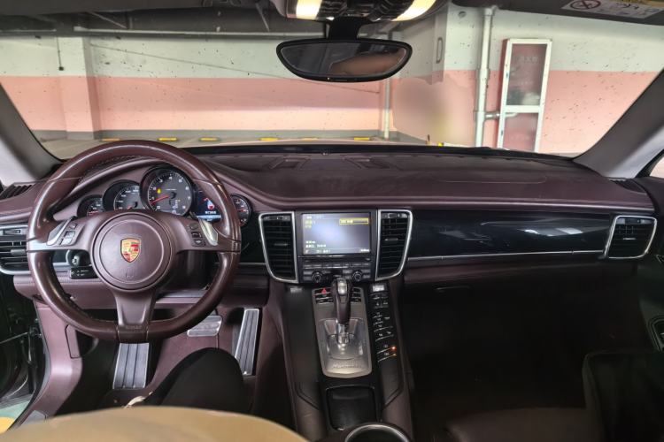 Used Porsche Panamera 2014 Panamera 3.0T Center Console
