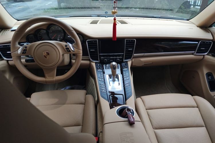 Used Porsche Panamera 2014 Panamera Executive 3.0T Center Console