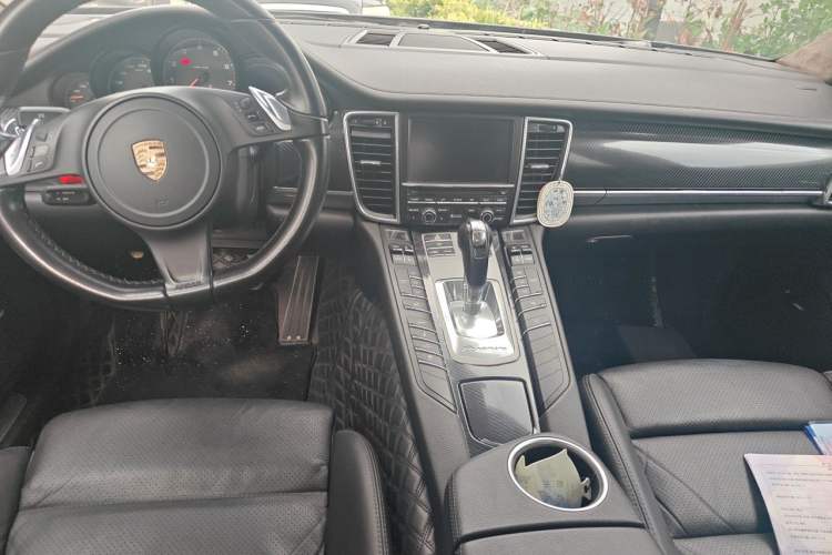 Used Porsche Panamera 2014 Panamera 3.0T Center Console