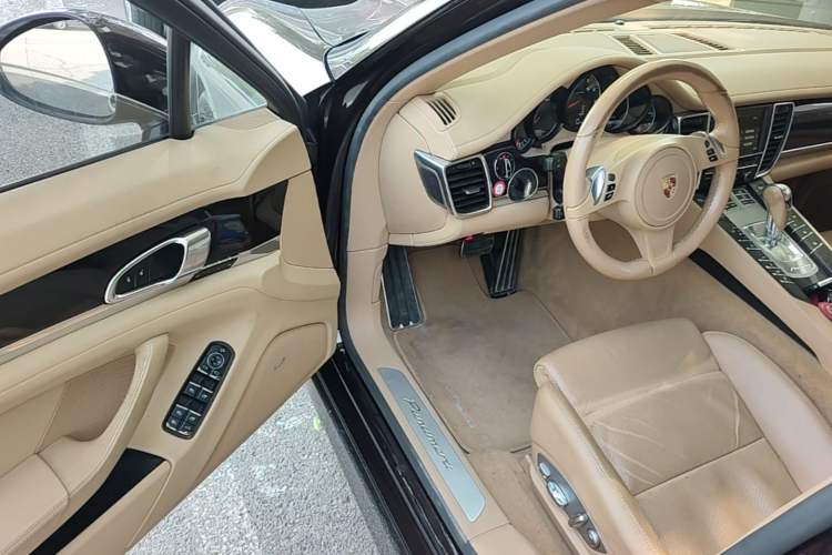 Used Porsche Panamera 2014 Panamera 3.0T Driver Seat