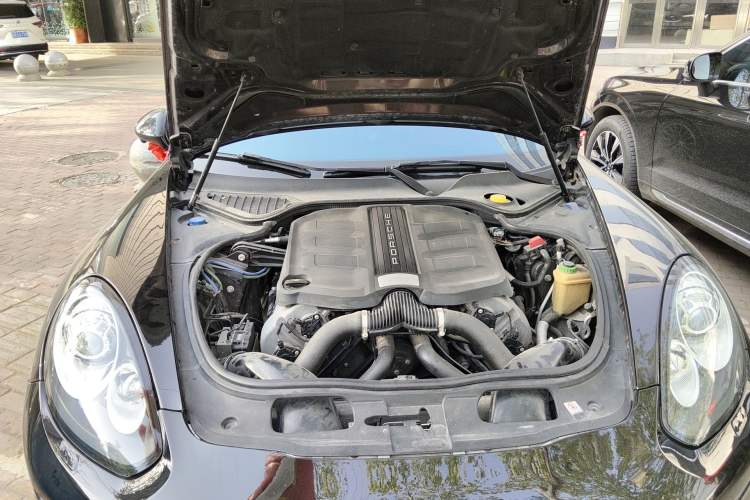 Used Porsche Panamera 2014 Panamera 4 Executive 3.0T Engine Bay