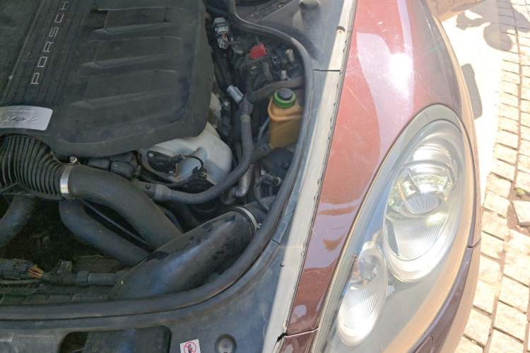 Used Porsche Panamera 2014 Panamera 3.0T Engine Bay Left