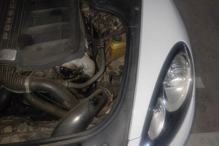Used Porsche Panamera 2014 Panamera 3.0T Engine Bay Left