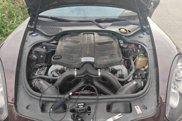 Used Porsche Panamera 2014 Panamera 3.0T Engine Bay