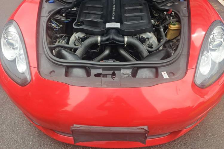 Used Porsche Panamera 2014 Panamera 3.0T Engine Bay