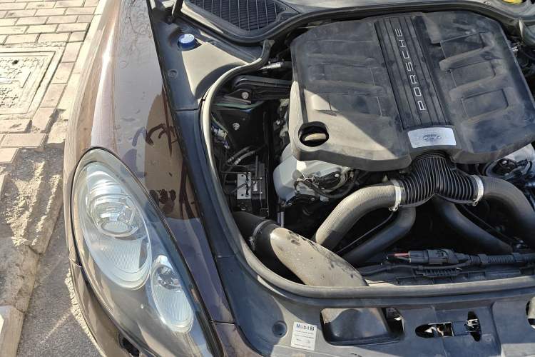 Used Porsche Panamera 2014 Panamera 4S Executive 3.0T Engine Bay Right