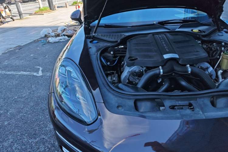 Used Porsche Panamera 2014 Panamera 4 Executive 3.0T Engine Bay Right