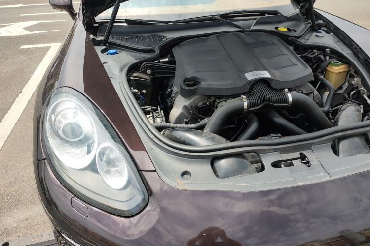 Used Porsche Panamera 2014 Panamera 4 3.0T Engine Bay Right