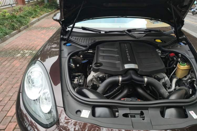 Used Porsche Panamera 2014 Panamera Executive 3.0T Engine Bay Right