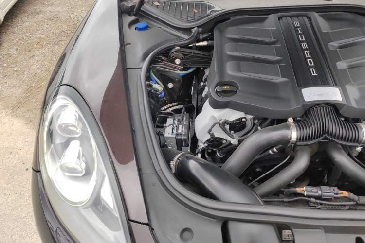 Used Porsche Panamera 2014 Panamera S Executive 3.0T Engine Bay Right