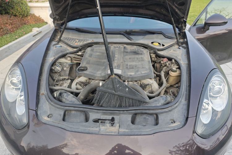 Used Porsche Panamera 2014 Panamera 3.0T Engine Bay