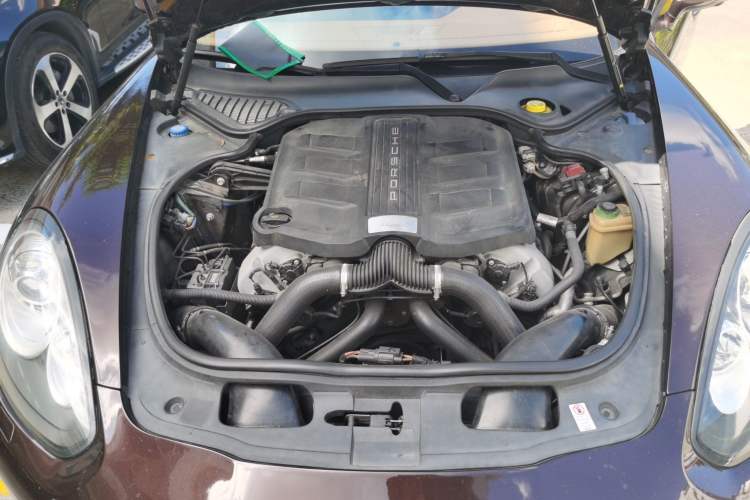 Used Porsche Panamera 2014 Panamera 3.0T Engine Bay