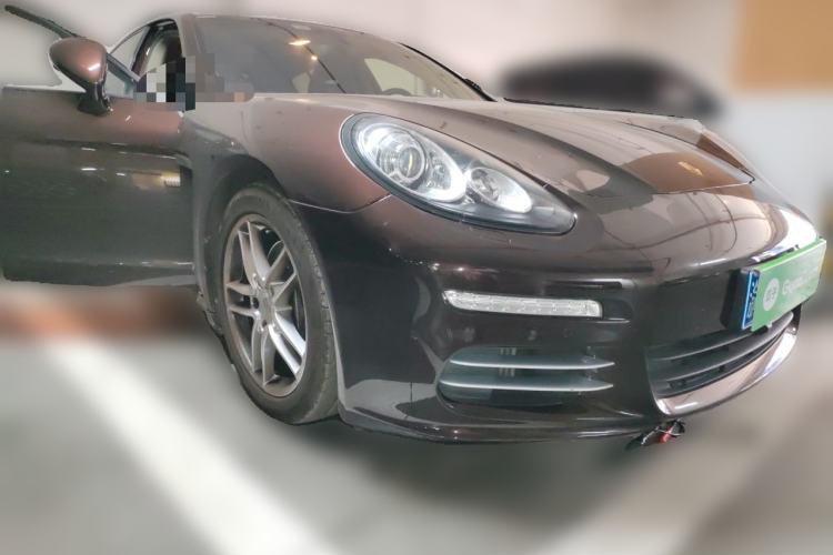 Used Porsche Panamera 2014 Panamera 4 3.0T Front Right 45 Deg