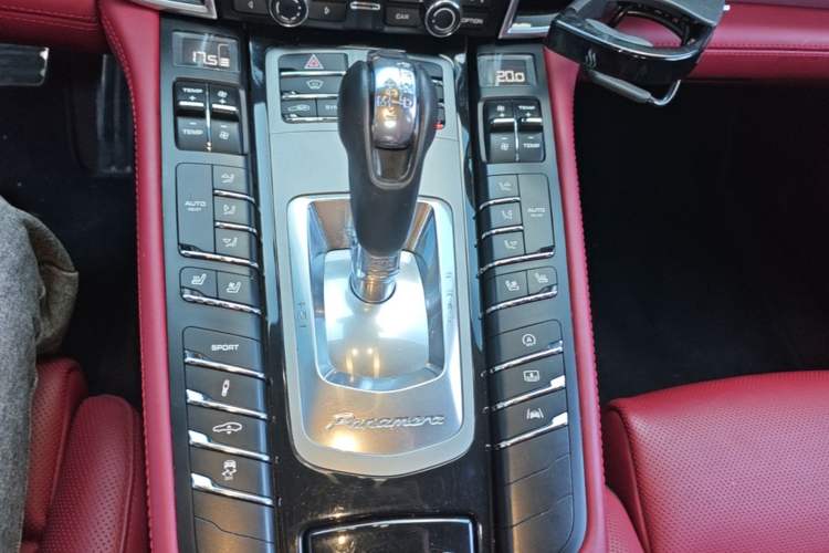 Used Porsche Panamera 2014 Panamera 4 Executive 3.0T Gear Lever