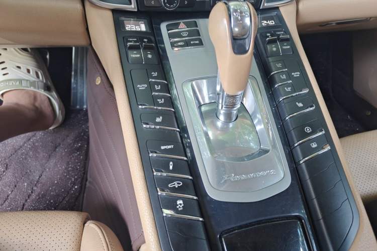Used Porsche Panamera 2014 Panamera 4 3.0T Gear Lever
