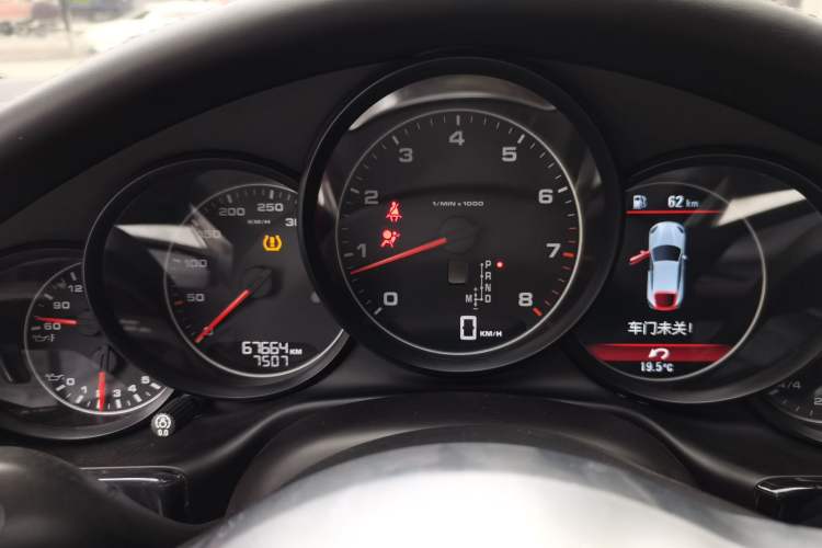 Used Porsche Panamera 2014 Panamera 3.0T Instrument Cluster