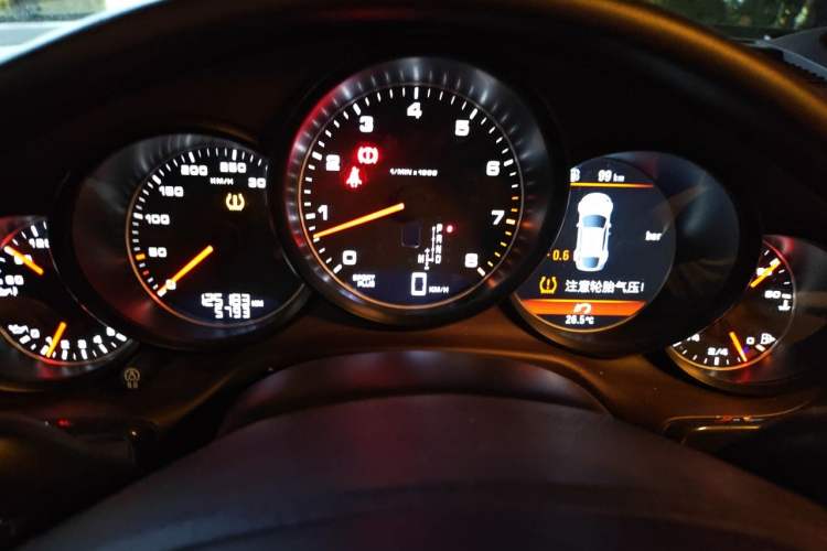 Used Porsche Panamera 2014 Panamera 3.0T Instrument Cluster
