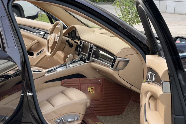 Used Porsche Panamera 2014 Panamera 4S Executive 3.0T Interior 1