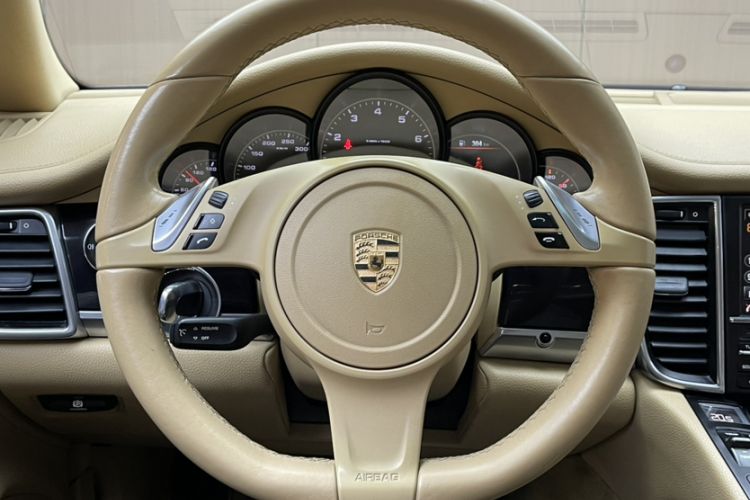 Used Porsche Panamera 2014 Panamera 3.0T Interior 1