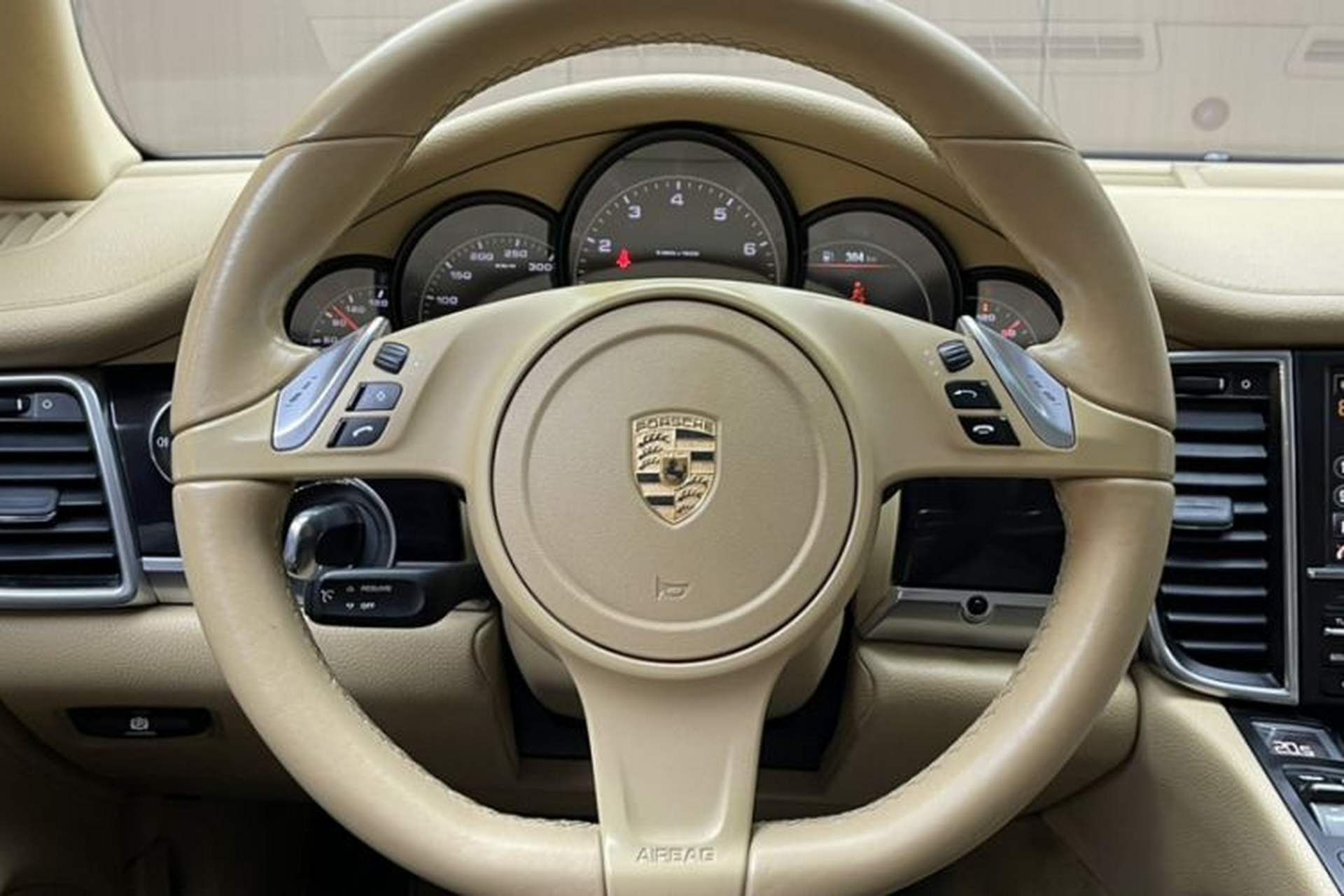 Used Porsche Panamera 2014 Panamera 3.0T Interior 1