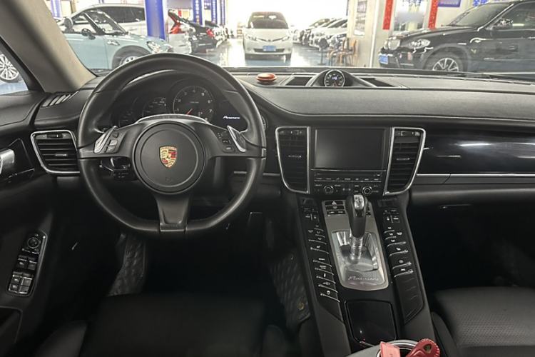 Used Porsche Panamera 2014 Panamera 3.0T Interior 2