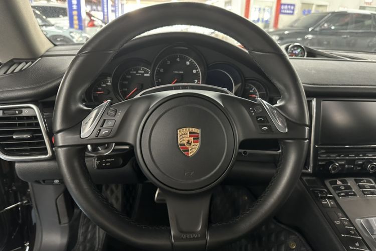 Used Porsche Panamera 2014 Panamera 3.0T Interior 3