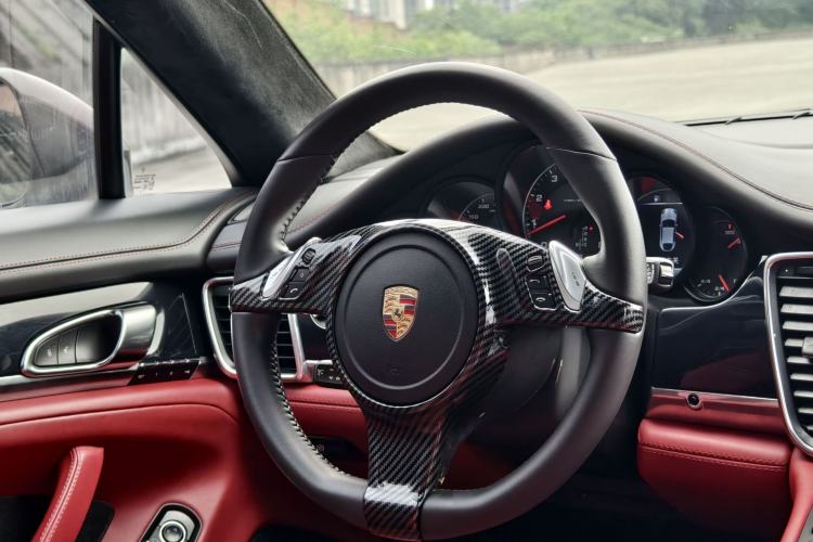 Used Porsche Panamera 2014 Panamera 4 3.0T Interior 3