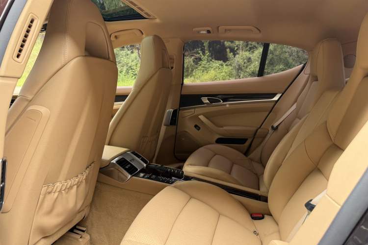 Used Porsche Panamera 2014 Panamera 3.0T Interior 4