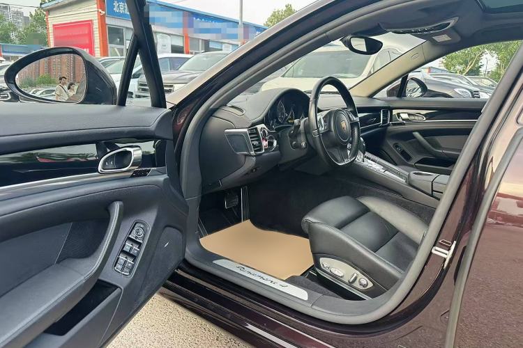 Used Porsche Panamera 2014 Panamera 4 3.0T Interior 5
