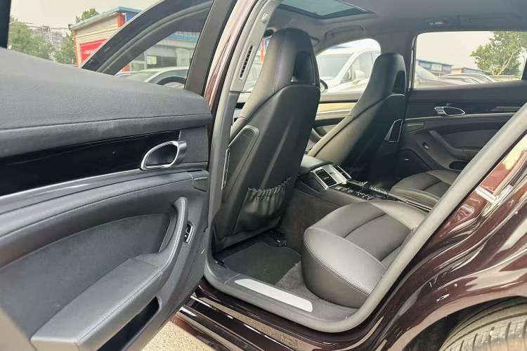 Used Porsche Panamera 2014 Panamera 4 3.0T Interior 6