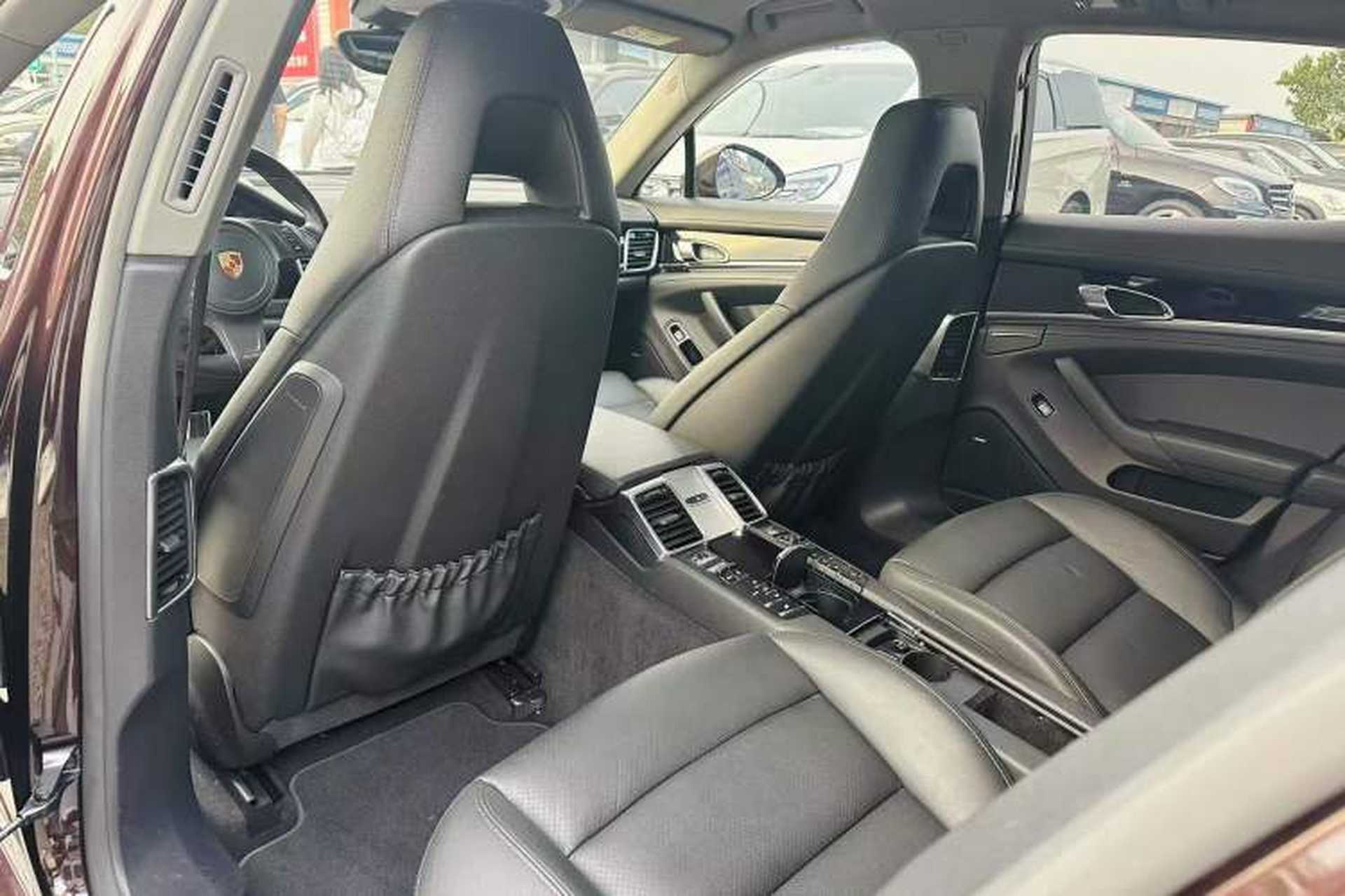 Used Porsche Panamera 2014 Panamera 4 3.0T Interior 7