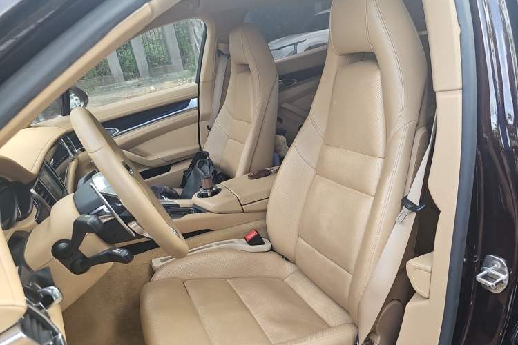 Used Porsche Panamera 2014 Panamera 4S Executive 3.0T Left Front Seat
