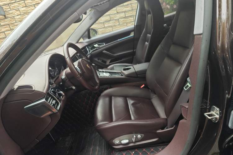 Used Porsche Panamera 2014 Panamera 4 3.0T Left Front Seat