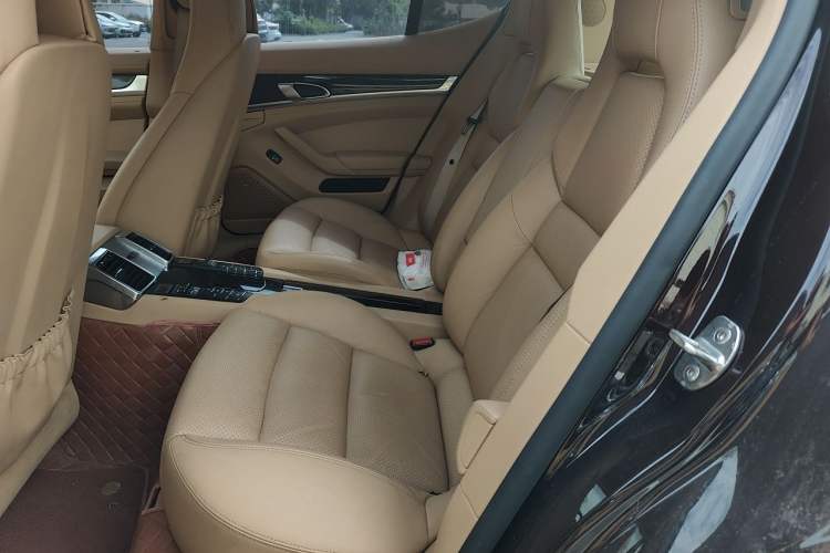 Used Porsche Panamera 2014 Panamera 4 3.0T Left Rear Seat