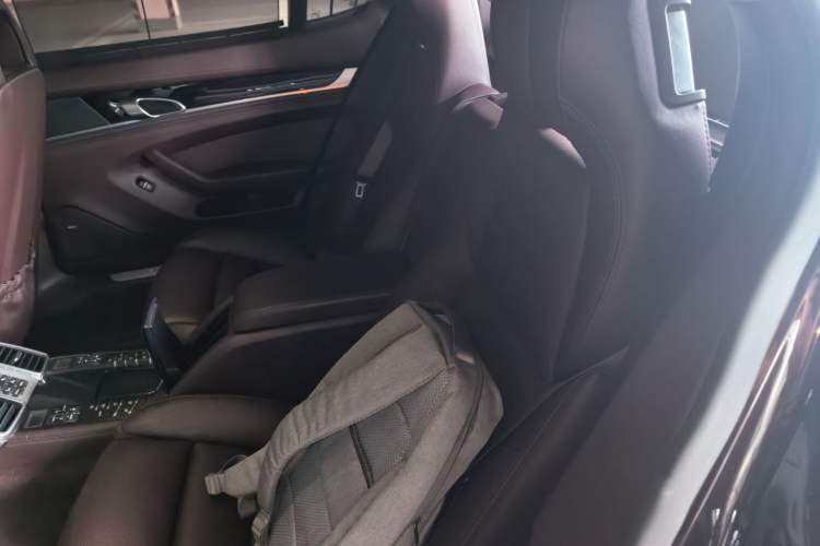 Used Porsche Panamera 2014 Panamera 3.0T Left Rear Seat