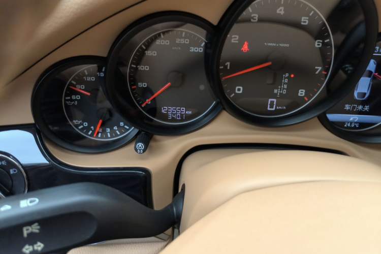 Used Porsche Panamera 2014 Panamera 4 Executive 3.0T Odometer Close Up