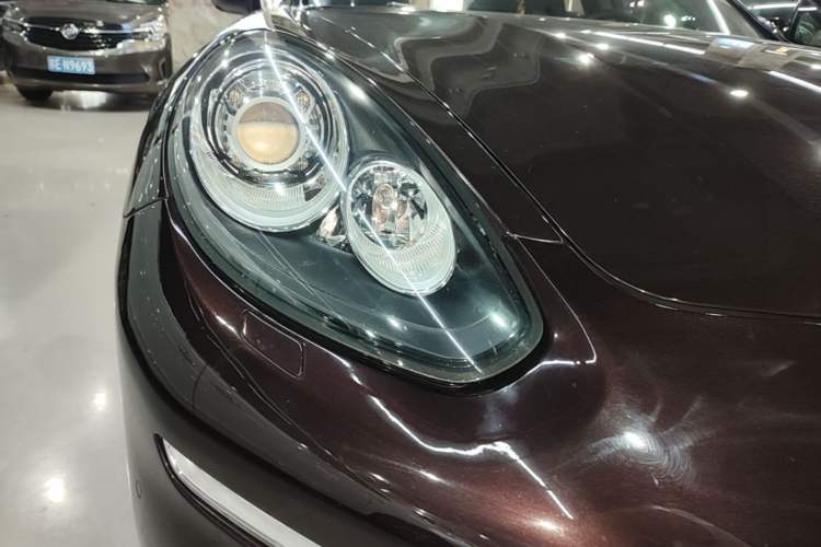 Used Porsche Panamera 2014 Panamera 4 3.0T Right Front Headlight
