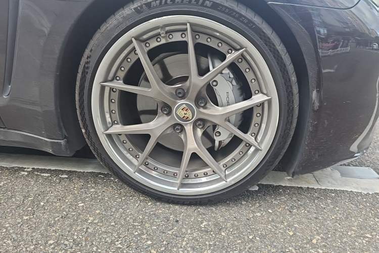 Used Porsche Panamera 2014 Panamera 4S Executive 3.0T Right Front Wheel Hub