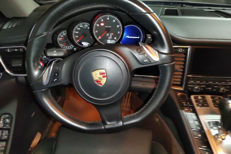 Used Porsche Panamera 2014 Panamera 4 3.0T Steering Wheel