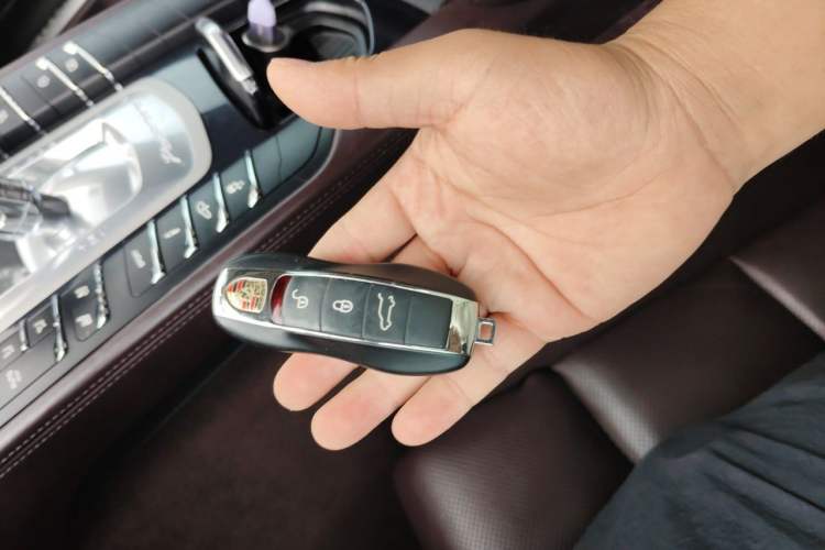 Used Porsche Panamera 2014 Panamera 4 Executive 3.0T Vehicle Key
