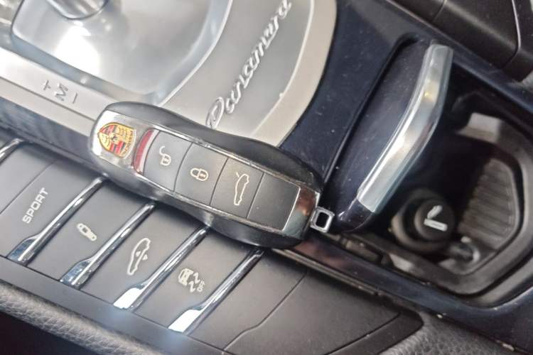 Used Porsche Panamera 2014 Panamera 3.0T Vehicle Key