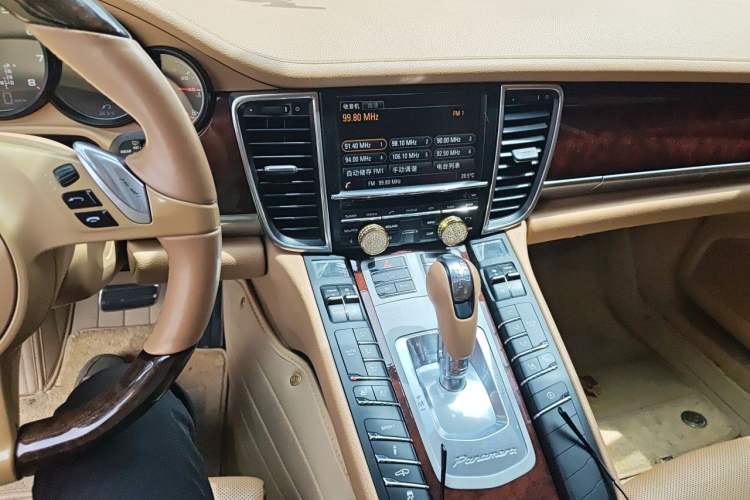Used Porsche Panamera 2014 Panamera 4 3.0T Audio And AC Panel