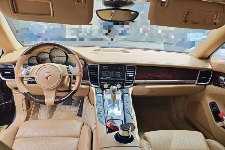 Used Porsche Panamera 2014 Panamera 4 3.0T Center Console
