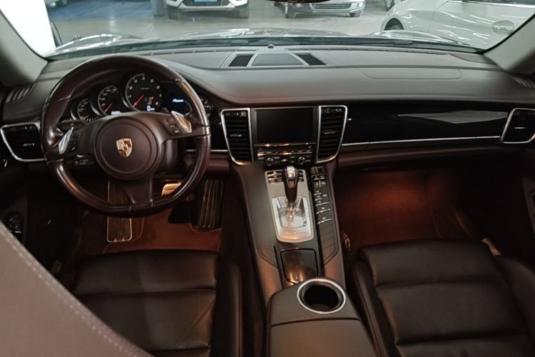 Used Porsche Panamera 2014 Panamera 3.0T Center Console